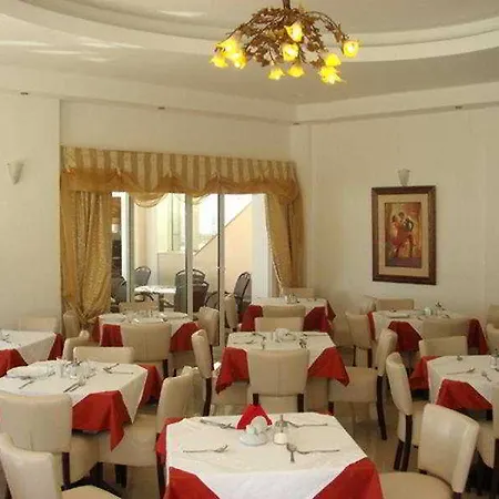 Lejlighedshotel Royal 4*