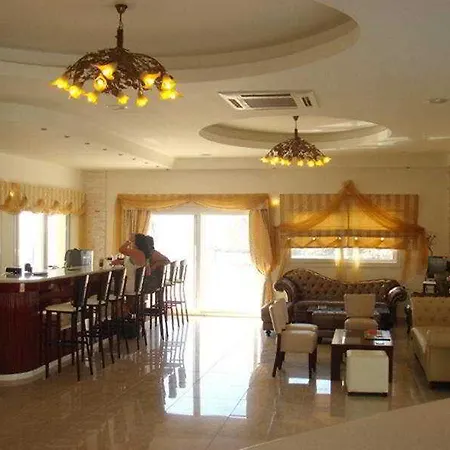 Royal 4*