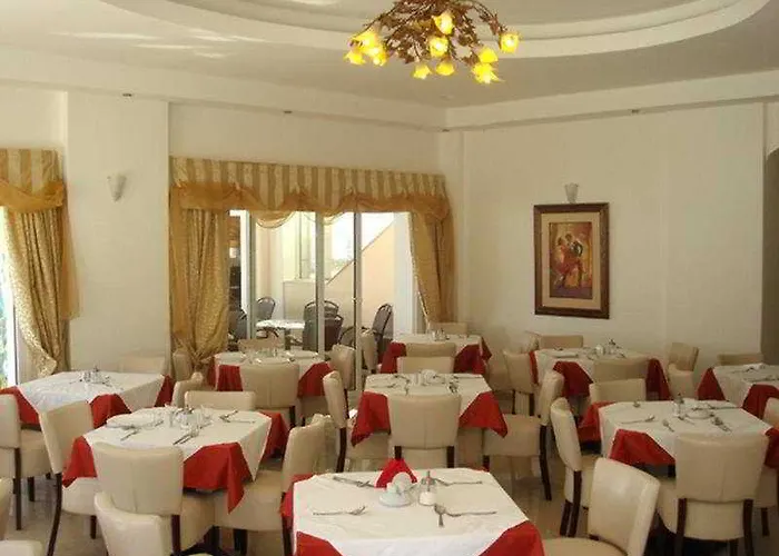 شقة فندقية Royal 4*