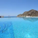 Royal Apartahotel