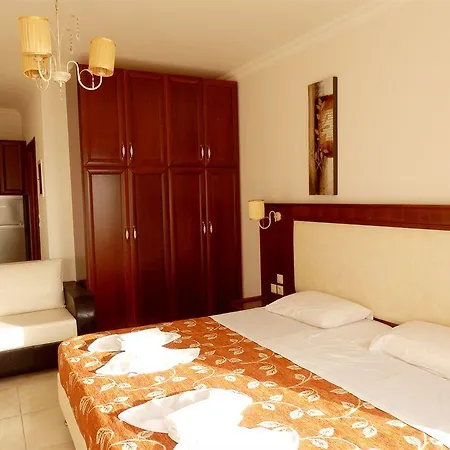 Apartahotel Royal Arkasa