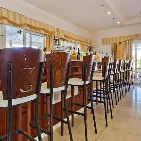 Royal Lägenhetshotell Arkasa